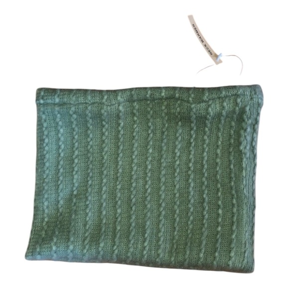 Rikka neck warmer scarf - Picture 2 of 4